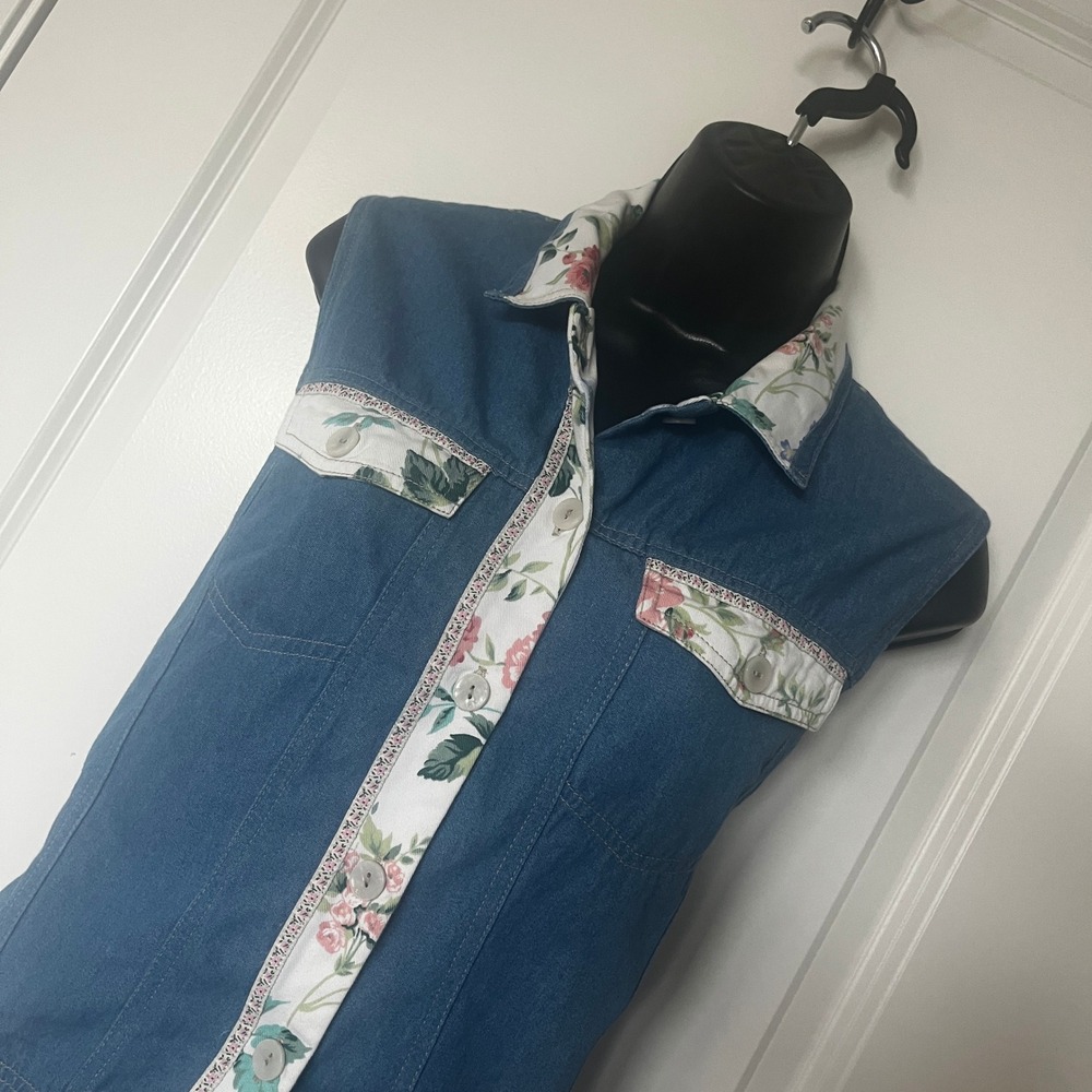 Women's Vintage Koret City Blues Denim Vest Floral Cottagecore Medium